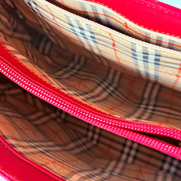 ✋🛑Price Drop ✋🛑AUTHENTIC SANYO SHOKAI BURBERRY LEATHER SHOULDER TOTE BAG. - Picture 16 of 17